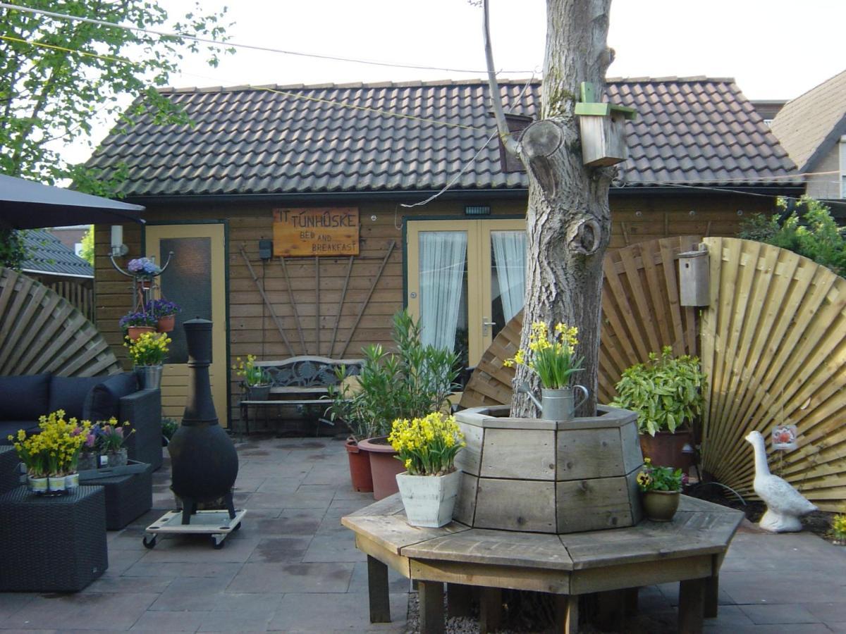 It Tunhuske Bed and Breakfast Renkum Exteriör bild